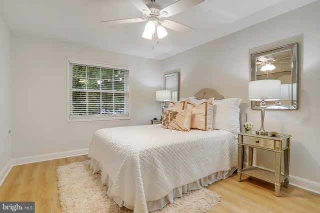 $300,000 | 1722 West Abingdon Drive, Unit 101, Alexandria, VA 22314