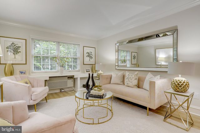 $300,000 | 1722 West Abingdon Drive, Unit 101, Alexandria, VA 22314