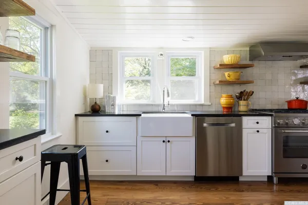 $3,800 | 85 Roundtop Road, Germantown, NY 12526