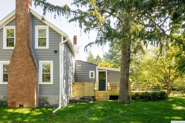 $3,800 | 85 Roundtop Road, Germantown, NY 12526