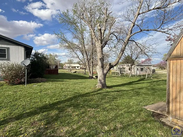 $199,900 | 704 Locust Street, Cottonwood Falls, KS 66845