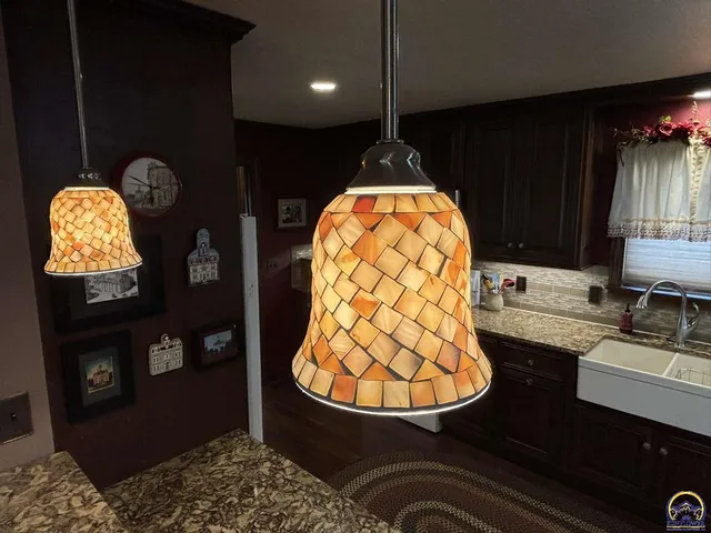 $199,900 | 704 Locust Street, Cottonwood Falls, KS 66845