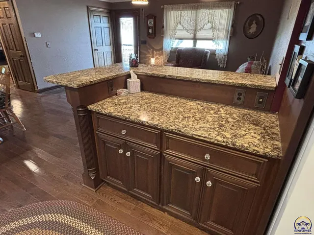 $199,900 | 704 Locust Street, Cottonwood Falls, KS 66845