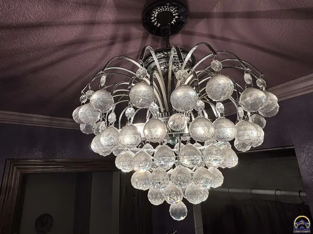 $199,900 | 704 Locust Street, Cottonwood Falls, KS 66845