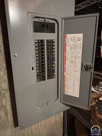 $199,900 | 704 Locust Street, Cottonwood Falls, KS 66845