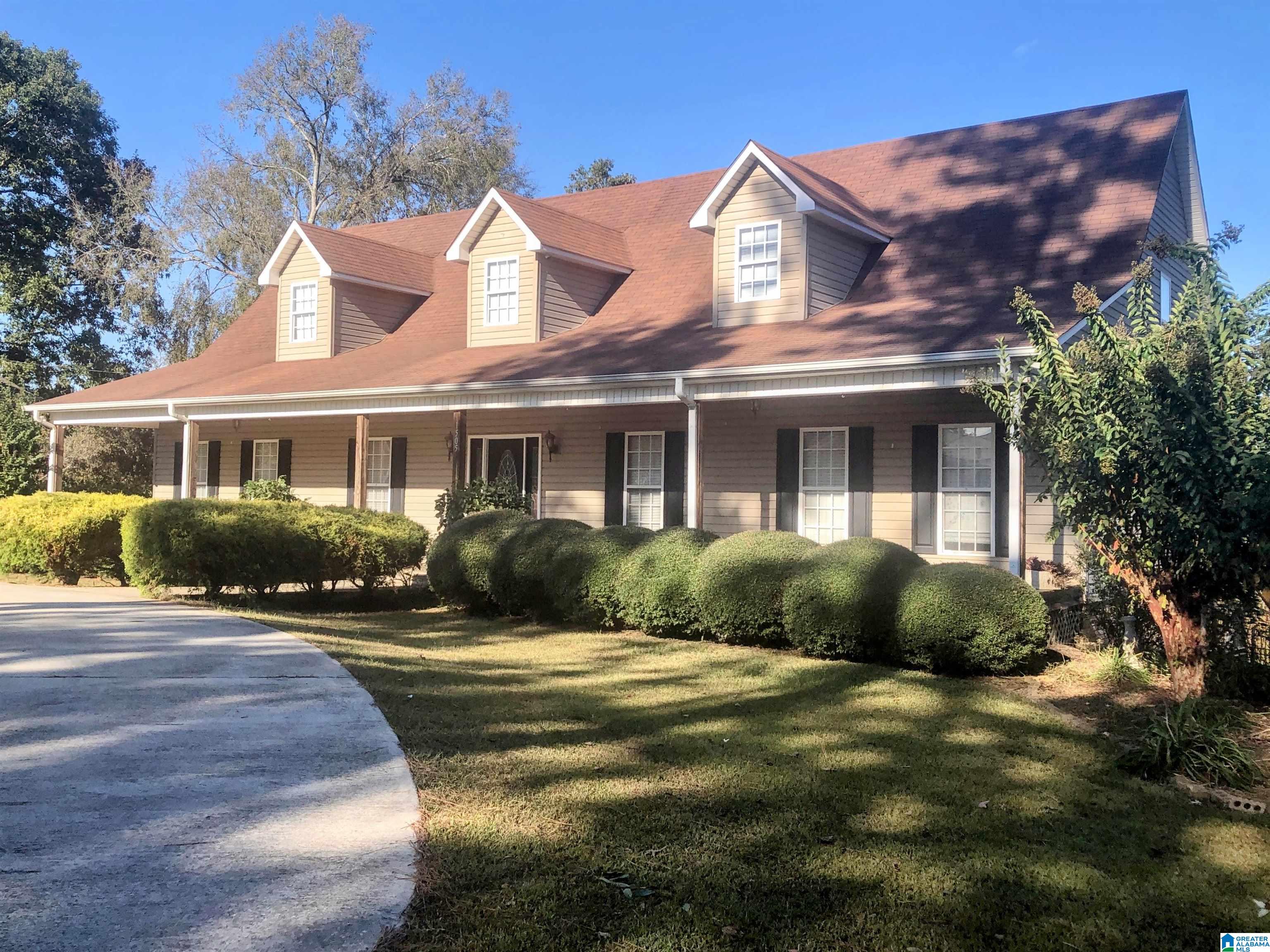 1505 Overlook Point Warrior, AL 35180 - Photo 1 of 44