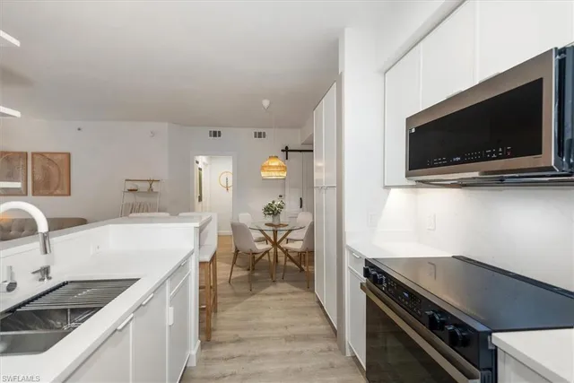 $1,700 | 1170 Reserve Way, Unit 107, Naples, FL 34105