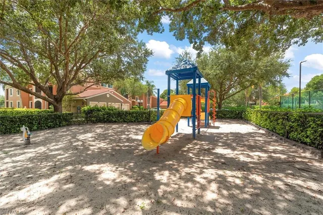 $1,700 | 1170 Reserve Way, Unit 107, Naples, FL 34105