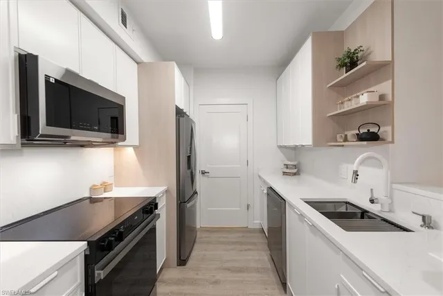 $1,700 | 1170 Reserve Way, Unit 107, Naples, FL 34105