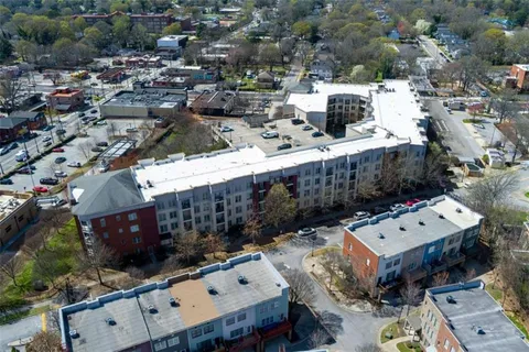 $220,000 | 870 Mayson Turner Road Northwest, Unit 1311, Atlanta, GA 30314