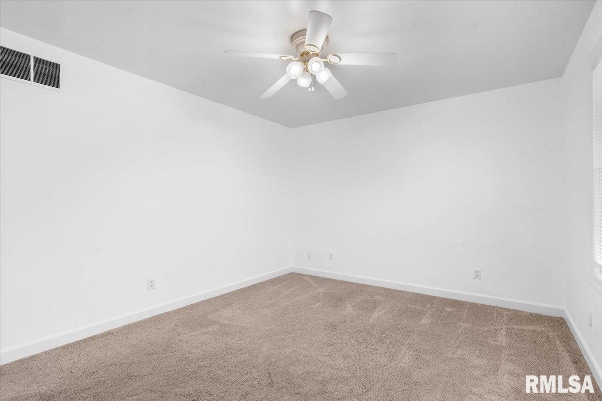 3700 Bergamot Drive Springfield, IL 62712 - Photo 29 of 38