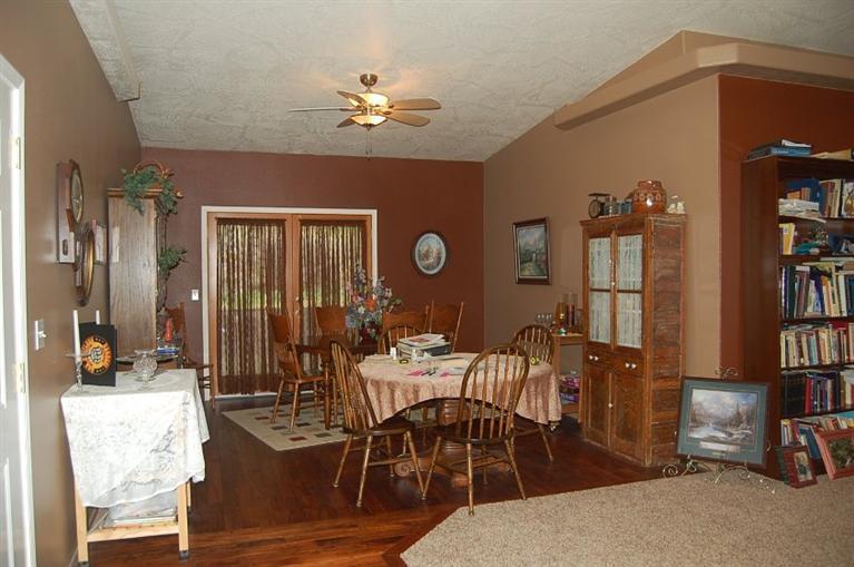 296 Long Acres Road Grants Pass, OR 97527 - Photo 14 of 31 Additional Photo