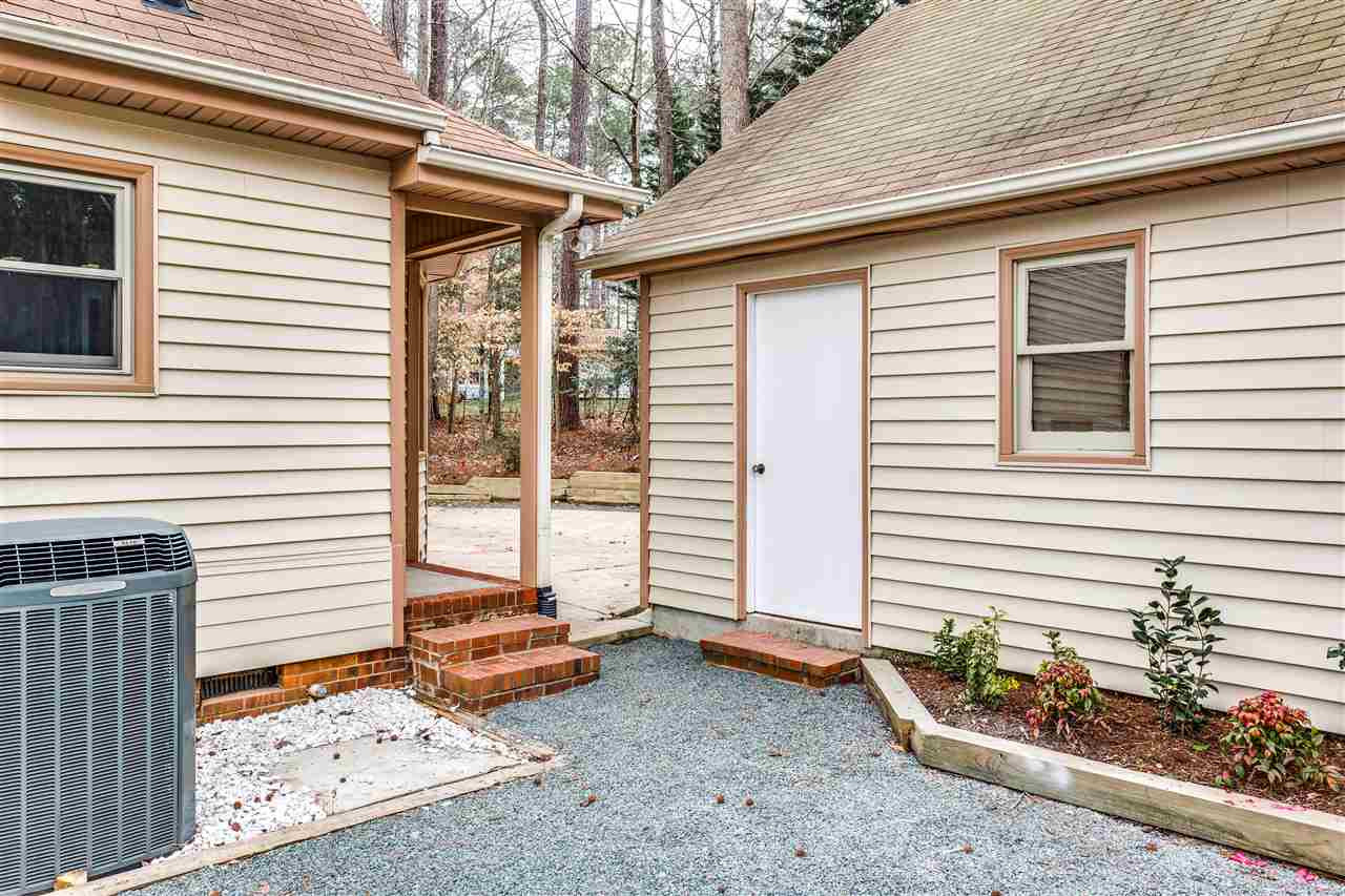 8009 Leesville Road Raleigh, NC 27613 - Photo 19 of 22 Garage