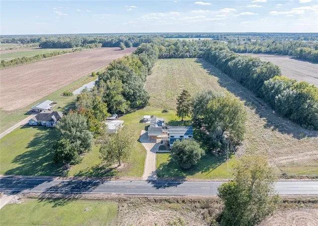 $345,000 | 1300 Highway 1181, Plaucheville, LA 71362