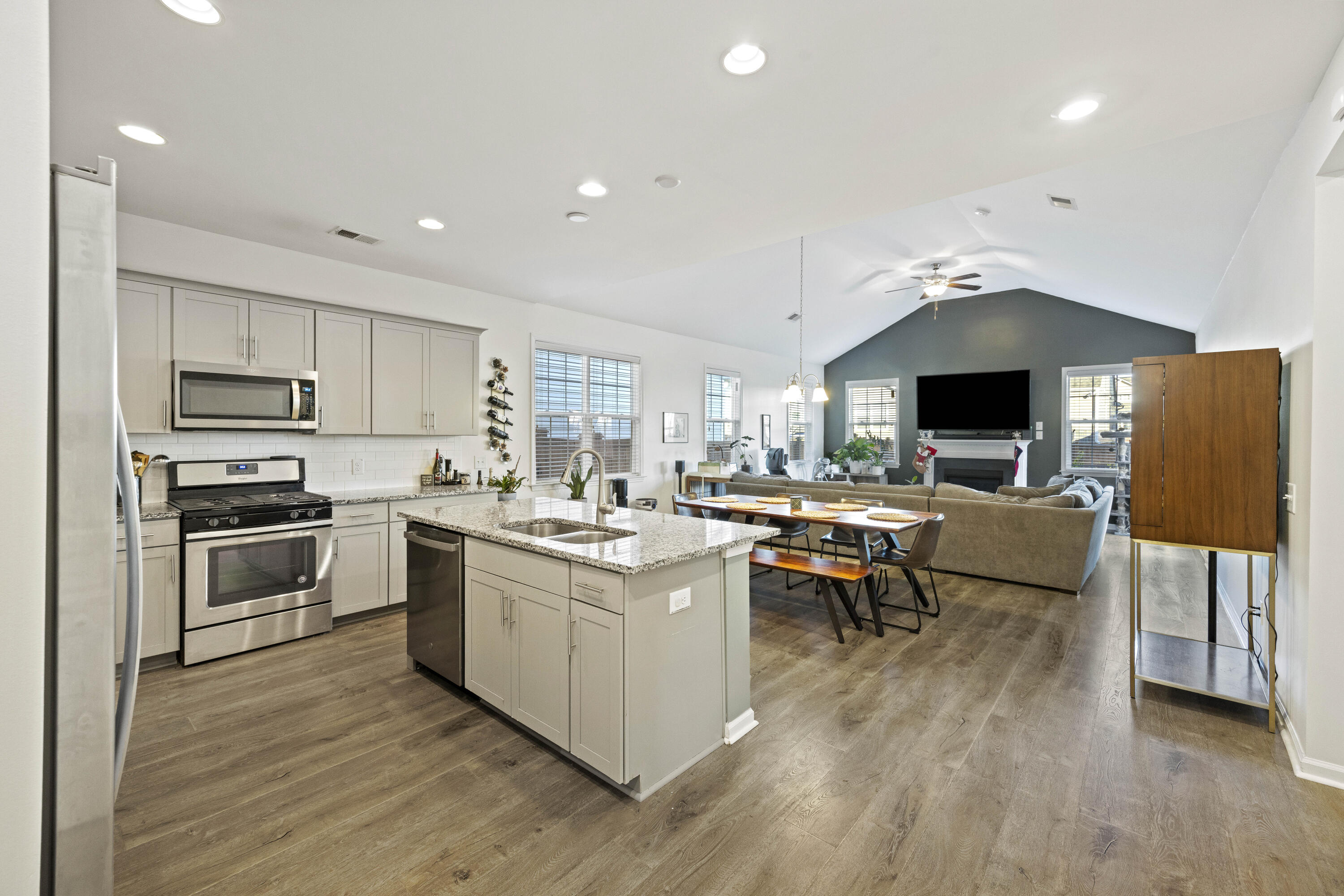 622 Pendleton Drive Moncks Corner, SC 29461 - Photo 5 of 54 243A1439