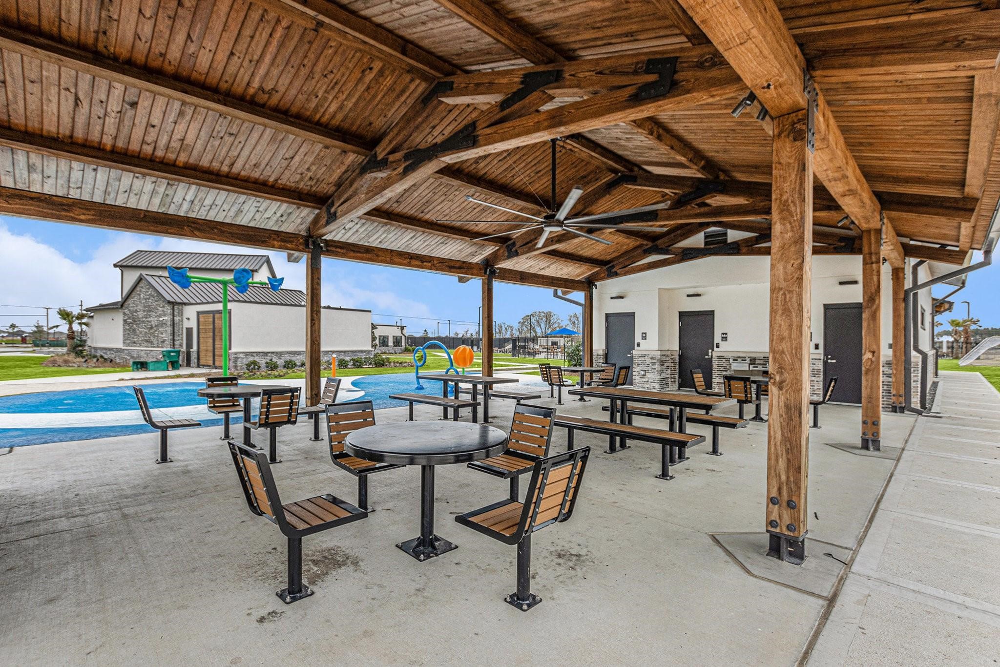 1818 Homewood Point Lane Rosharon, TX 77583 - Photo 37 of 41 a building outdoor space with outdoor seating