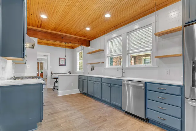 $379,999 | 1757 Carruthers Place, Memphis, TN 38112