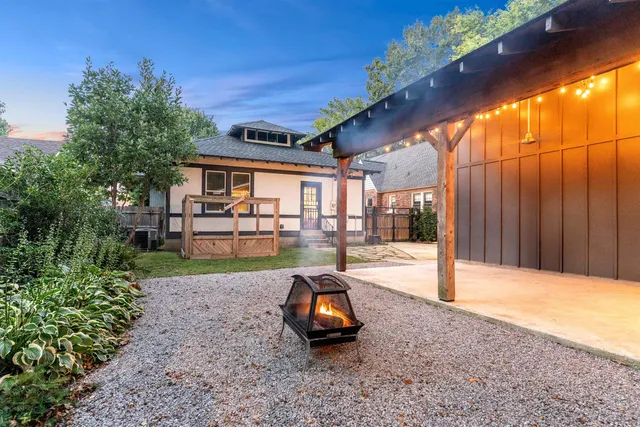 $379,999 | 1757 Carruthers Place, Memphis, TN 38112