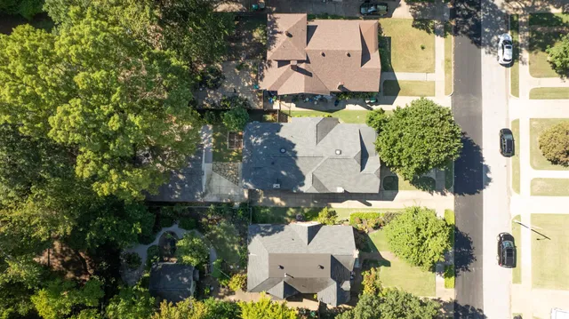 $379,999 | 1757 Carruthers Place, Memphis, TN 38112