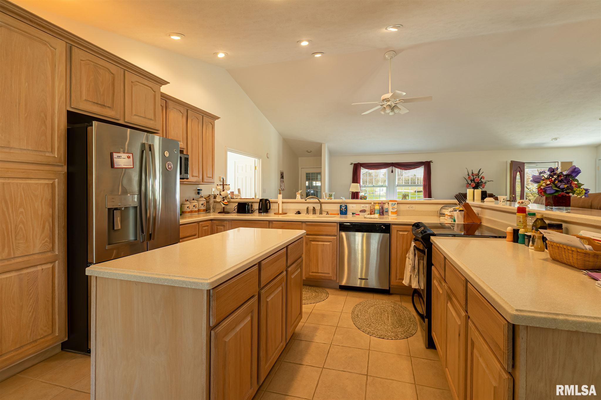 322 Branson Woods Road Carbondale, IL 62902 - Photo 11 of 41 Gallery Image 11