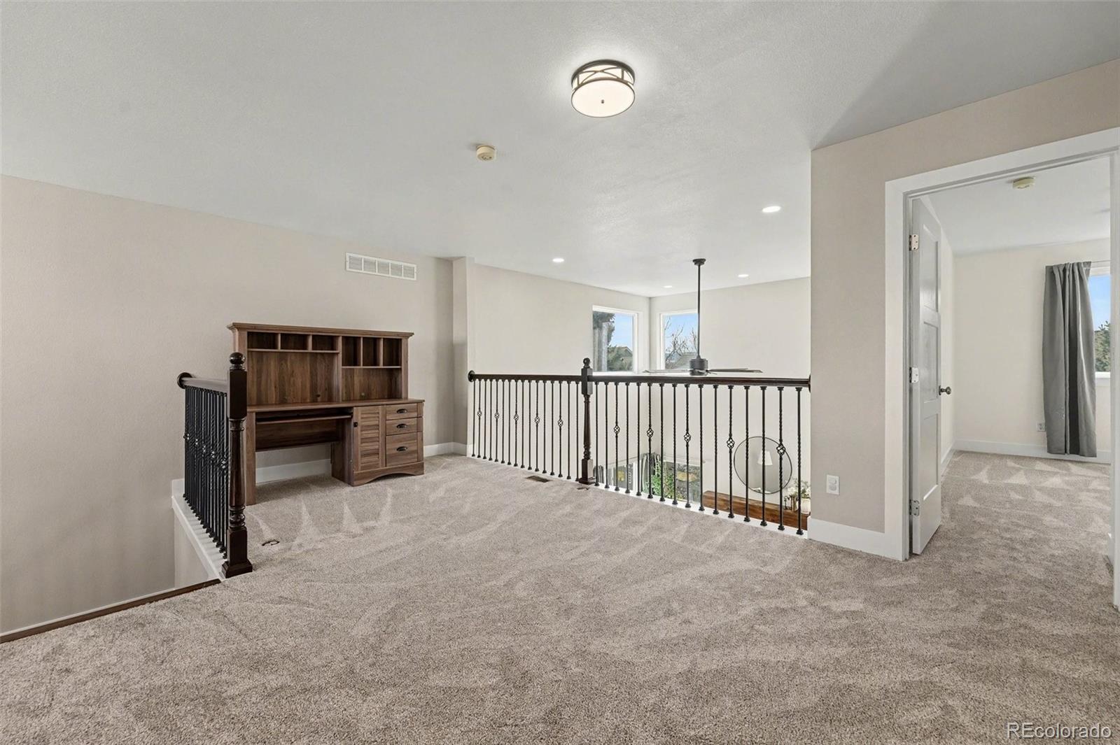 9855 Spring Hill Street Highlands Ranch, CO 80129 - Photo 25 of 50 Gallery Image 25