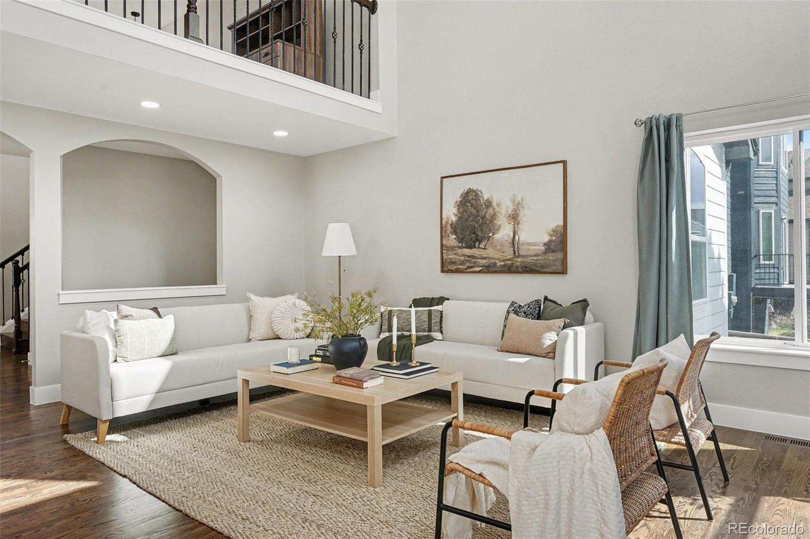 9855 Spring Hill Street Highlands Ranch, CO 80129 - Photo 4 of 50 Gallery Image 4
