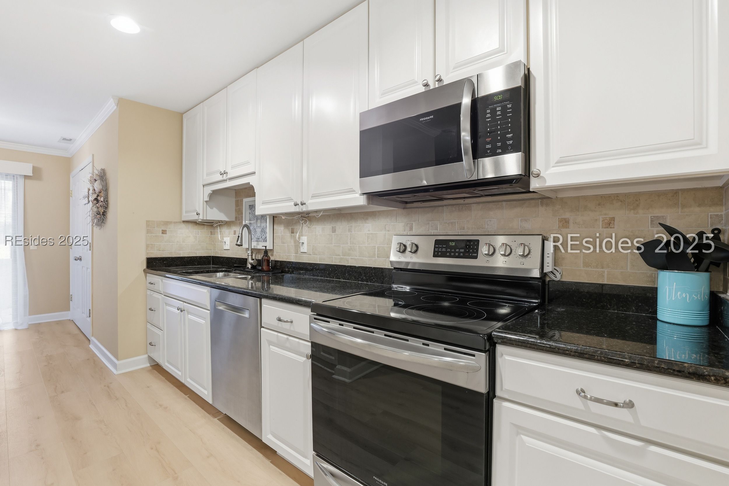 1 Gloucester Road, Unit 305 Hilton Head Island, SC 29928 - Photo 31 of 66
