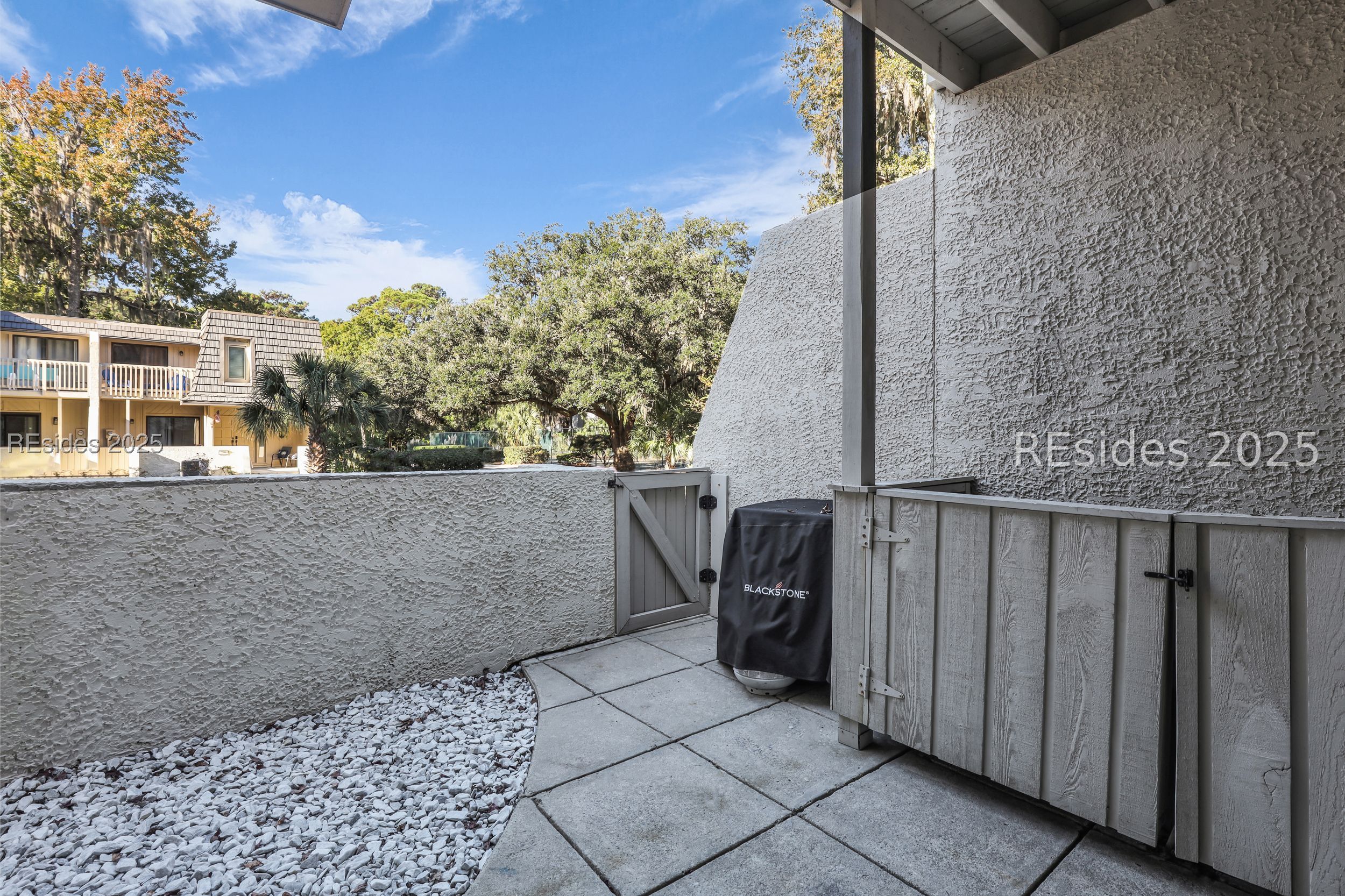 1 Gloucester Road, Unit 305 Hilton Head Island, SC 29928 - Photo 5 of 66