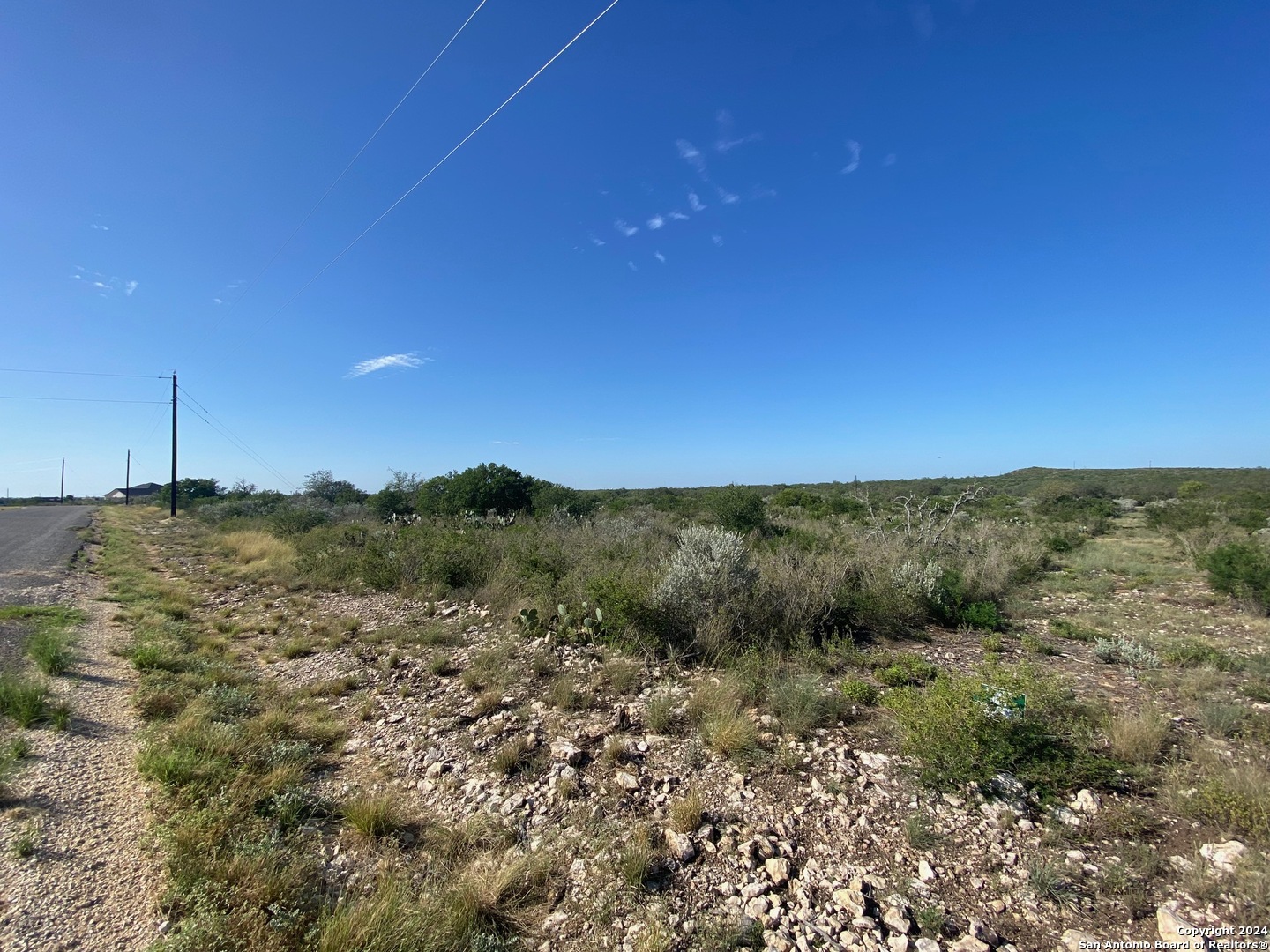 153 Legend Hills Uvalde, TX 78801 - Photo 4 of 8 a view of a city