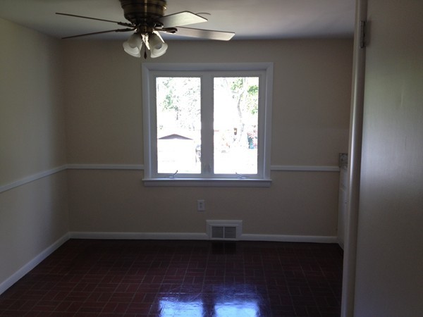 118 Bartels Street Springfield, MA 01128 - Photo 12 of 25 Gallery Image 12