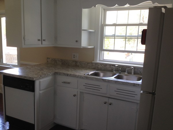118 Bartels Street Springfield, MA 01128 - Photo 16 of 25 Gallery Image 16