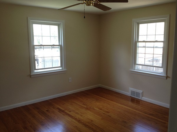118 Bartels Street Springfield, MA 01128 - Photo 17 of 25 Gallery Image 17