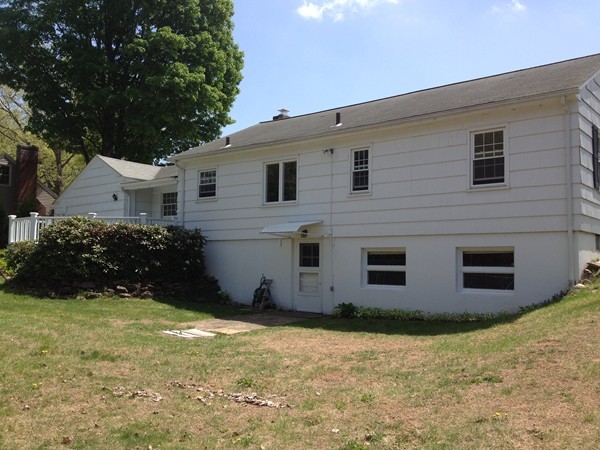 118 Bartels Street Springfield, MA 01128 - Photo 23 of 25 Gallery Image 23