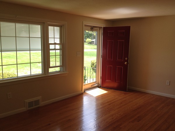 118 Bartels Street Springfield, MA 01128 - Photo 7 of 25 Gallery Image 7