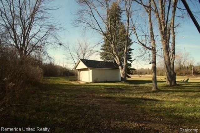 20841 Metroview Road Farmington Hills, MI 48335 - Photo 11 of 12