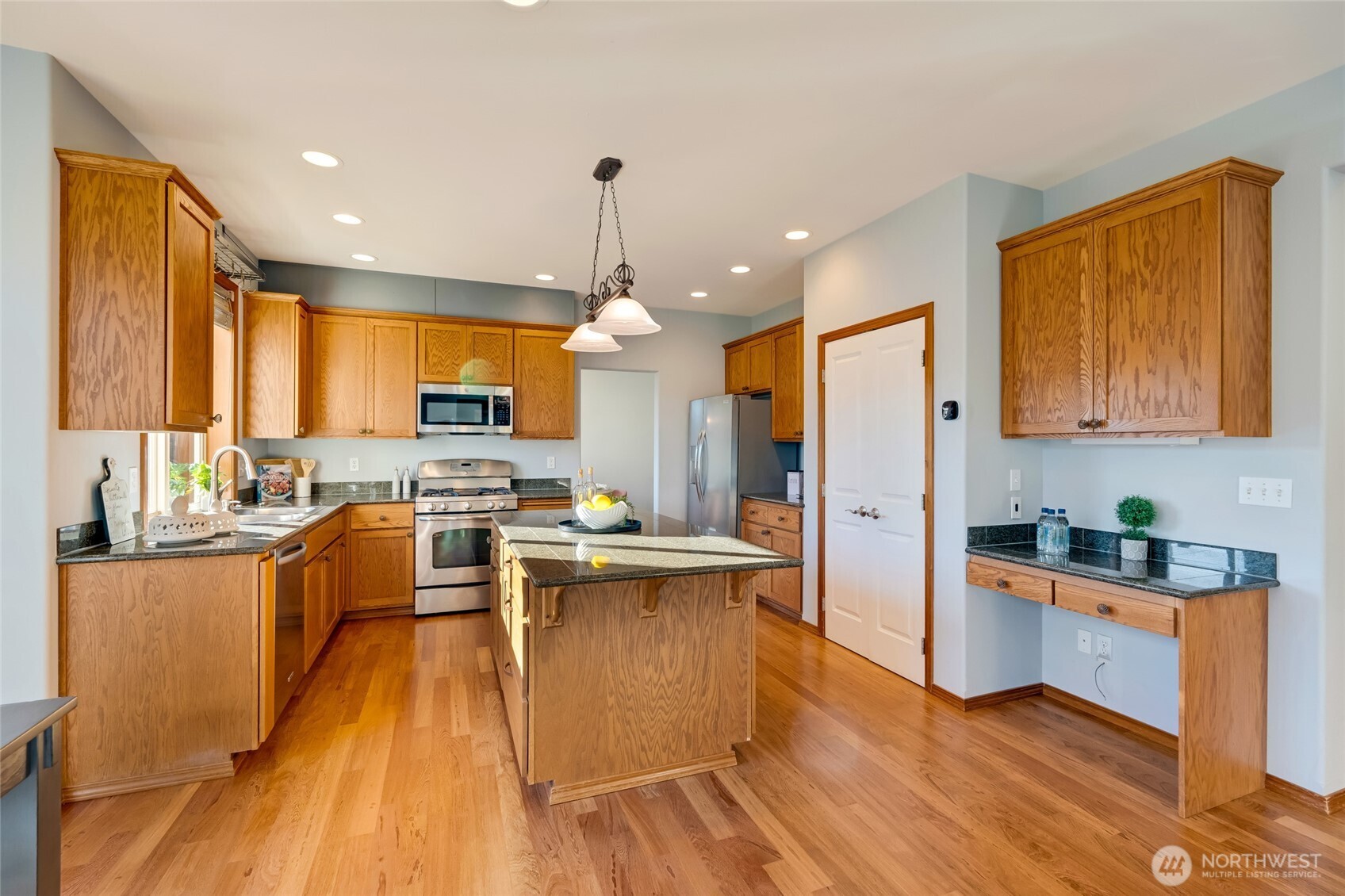 12418 31st Drive Southeast Everett, WA 98208 - Photo 12 of 36