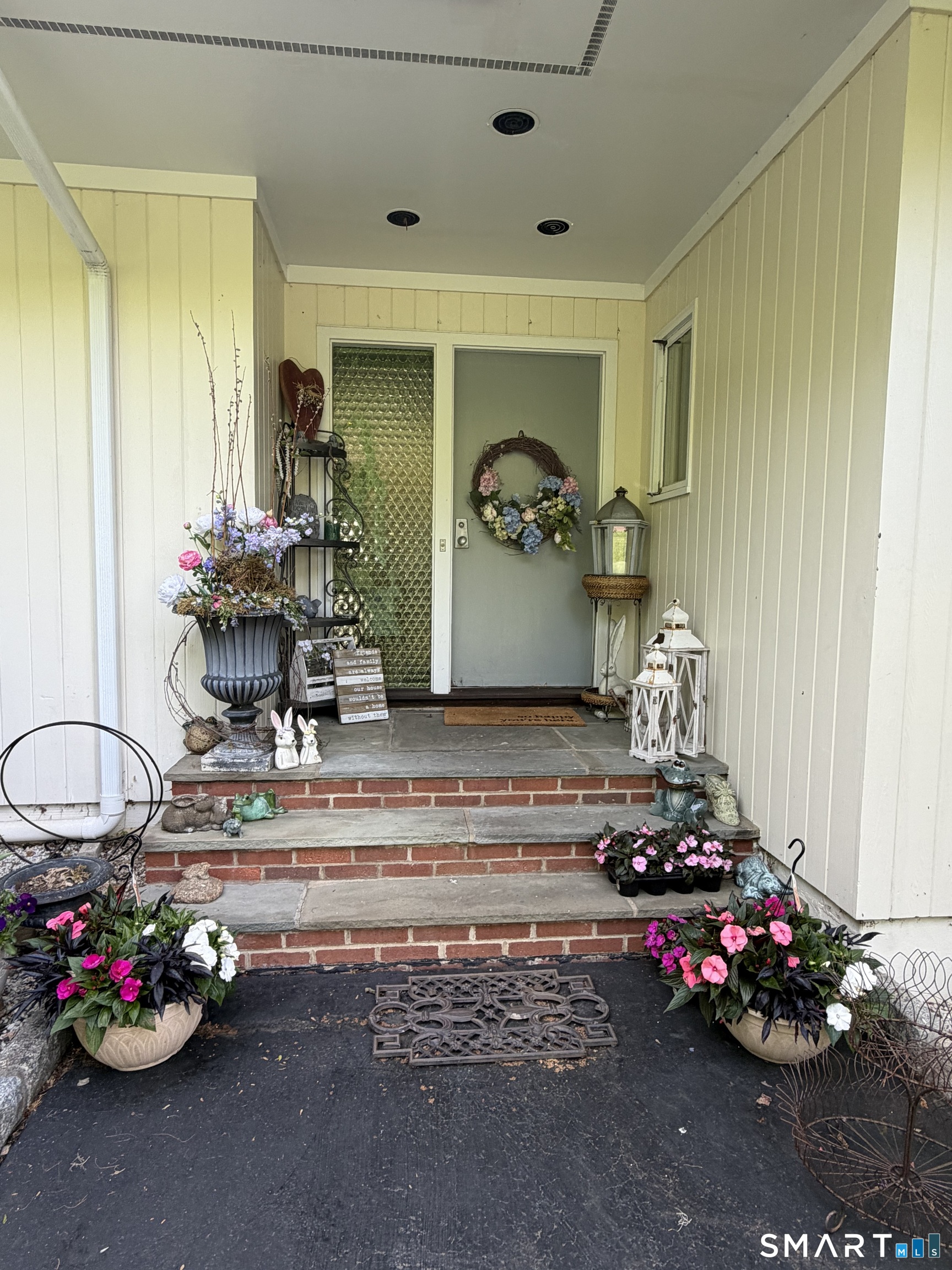 10 Heron Road Norwalk, CT 06855 - Photo 4 of 27
