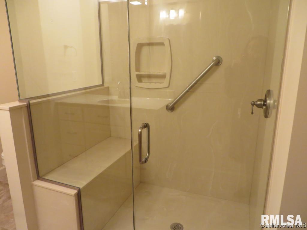 14 Alberta Lane Springfield, IL 62704 - Photo 5 of 19 Gallery Image 5