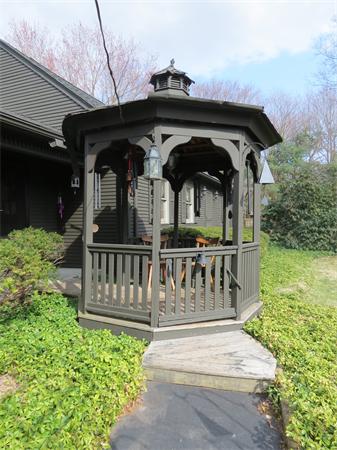 726 Monson Road Wilbraham, MA 01095 - Photo 2 of 30