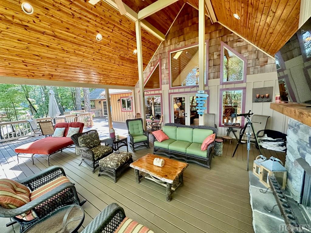 428 Deer Run Road Sapphire, NC 28774 - Photo 14 of 59 Gallery Image 14