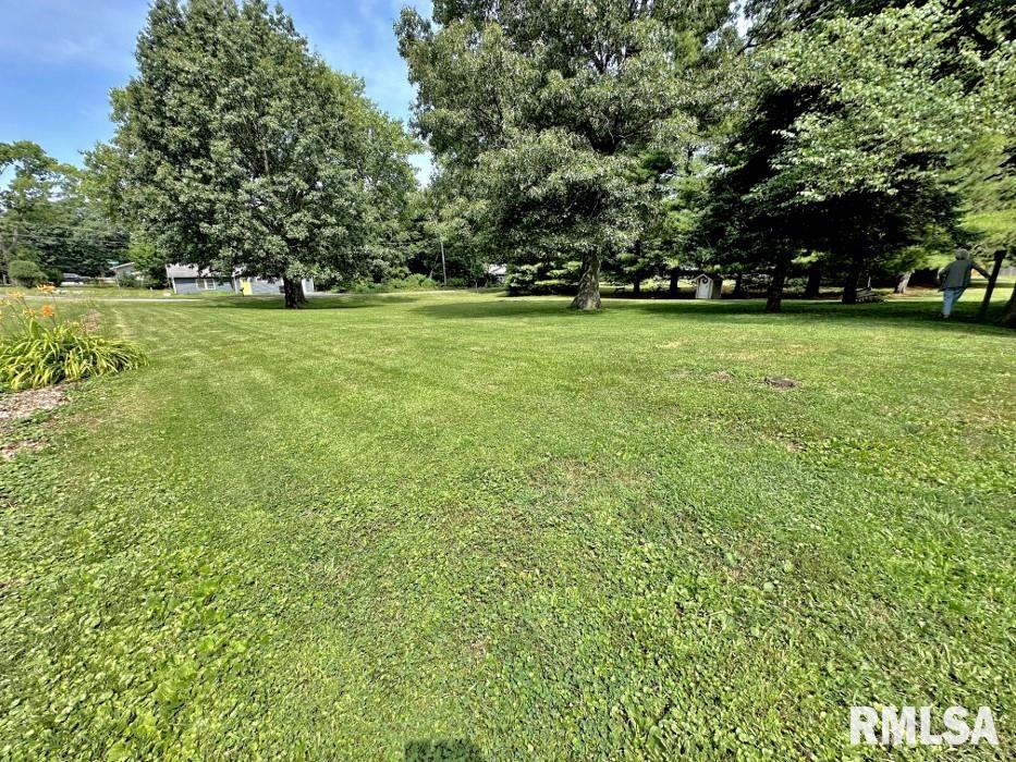 South Behrens Avenue Washington, IL 61571 - Photo 1 of 4