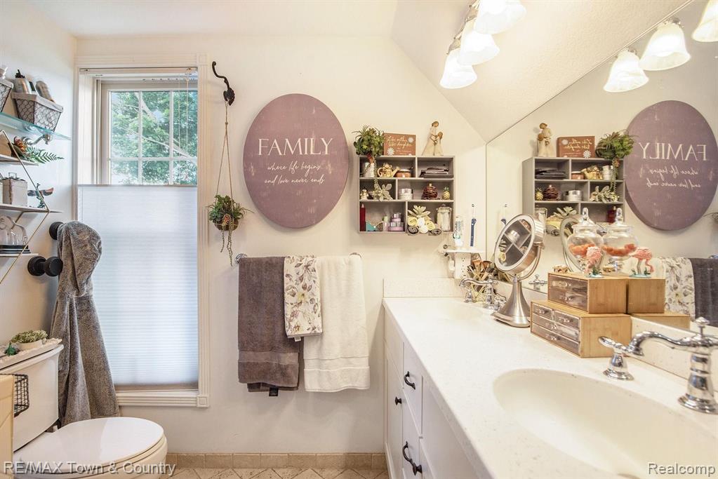415 West Main Street Flushing, MI 48433 - Photo 26 of 37