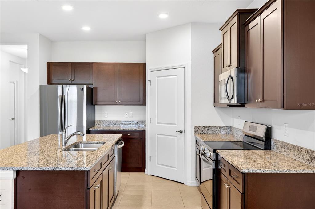 9149 Southwest 62nd Terrace Road Ocala, FL 34476 - Photo 19 of 39