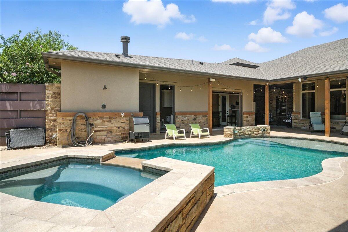 6209 91st Place Lubbock, TX 79424 - Photo 5 of 48 38-DRG06370