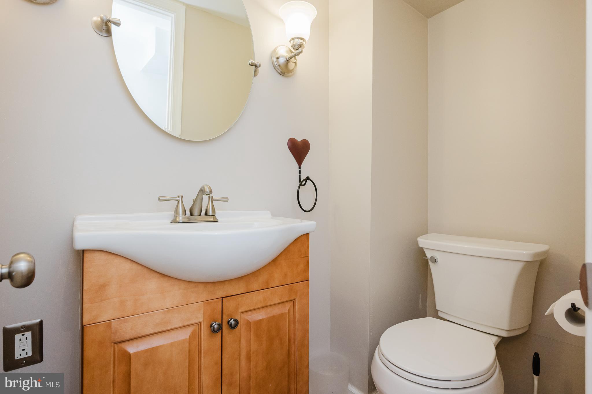 1634 Aberdeen Road Towson, MD 21286 - Photo 29 of 32 LOWER LEVEL HALF BATH