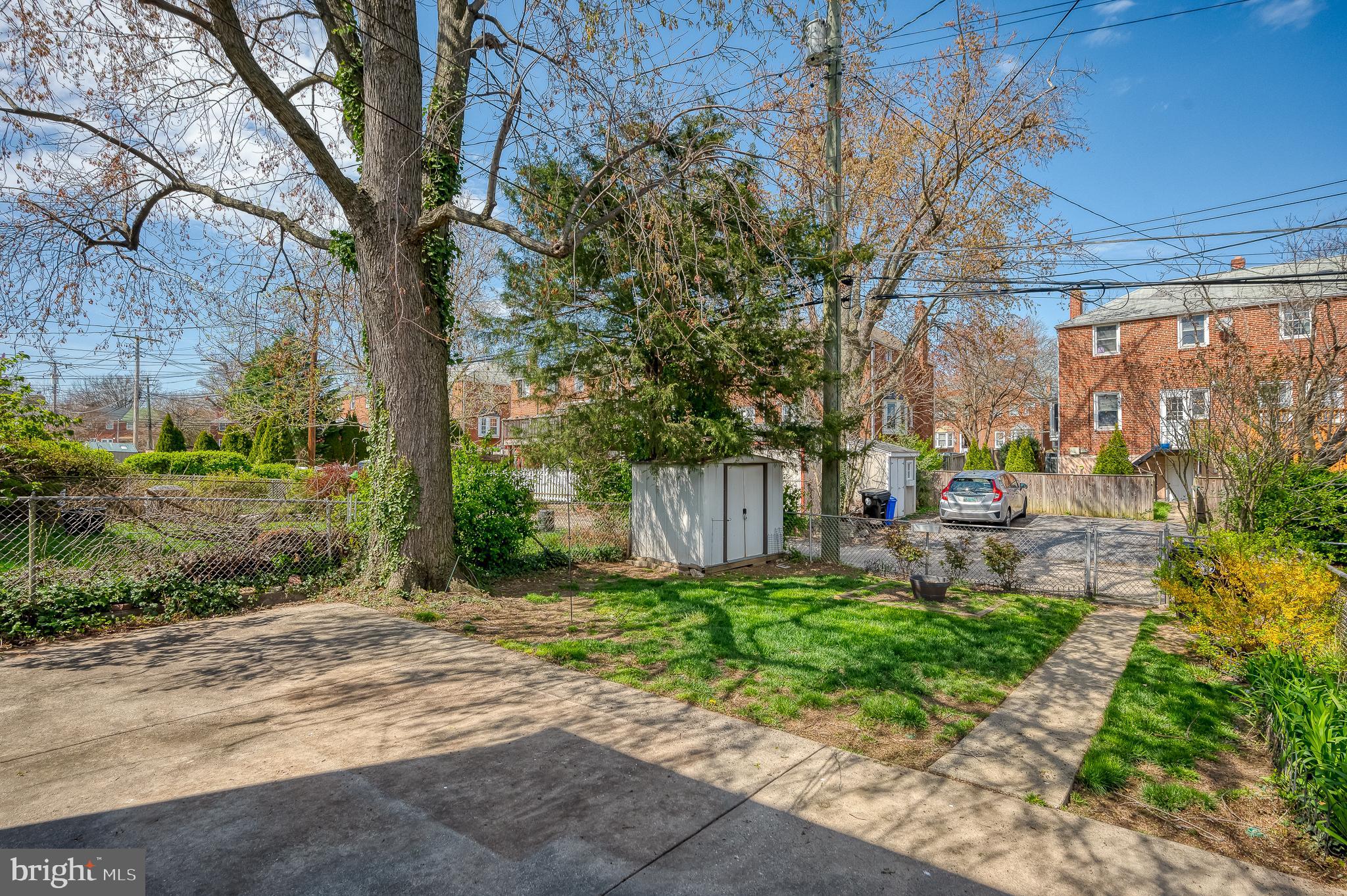1634 Aberdeen Road Towson, MD 21286 - Photo 6 of 32 PERFECT FOR OUTDOOR GATHERINGS