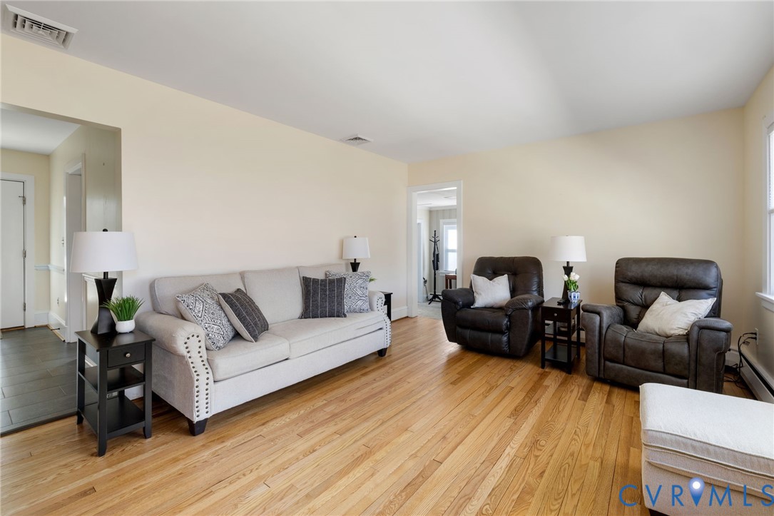 2635 Traymore Road North Chesterfield, VA 23235 - Photo 5 of 28 Gallery Image 5