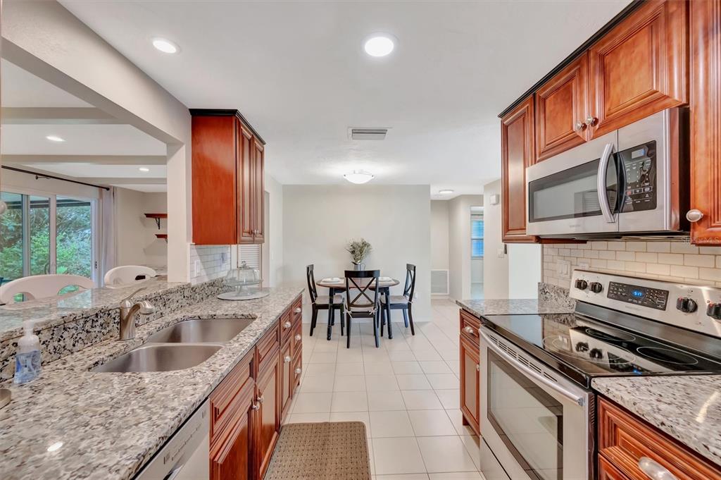 4478 Coco Ridge Circle Sarasota, FL 34233 - Photo 22 of 85 Gallery Image 22