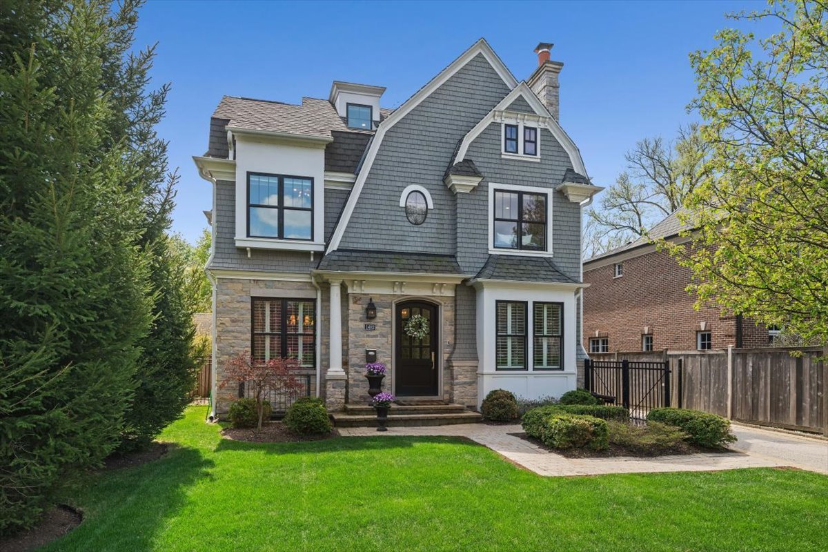 1482 Edgewood Lane Winnetka, IL 60093 - Photo 1 of 58