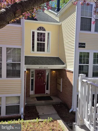 $299,999 | 686 Southern Hills Drive, Unit D4H, Arnold, MD 21012
